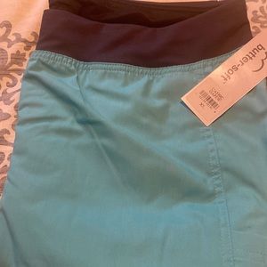 Straight leg scrub pants